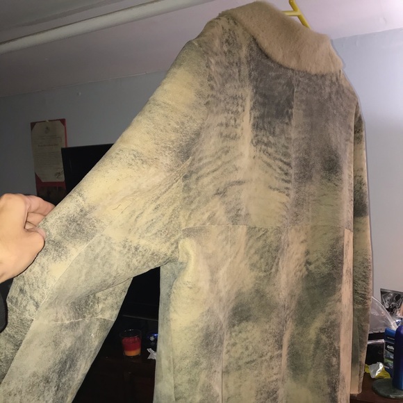 *VINTAGE* Dominic Bellissimo — 100% Shearling Coat - Picture 2 of 8